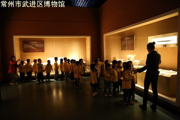 新加坡常州爱儿坊幼儿学苑师生参观我馆