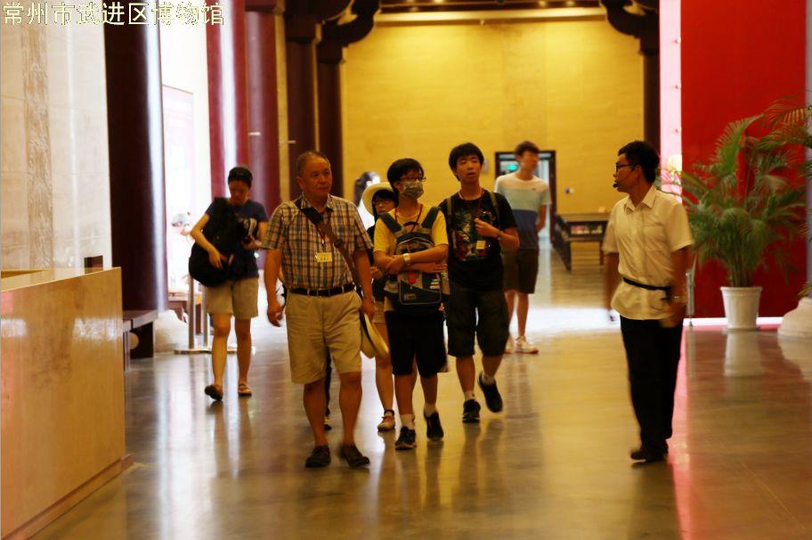 台湾同乡会青年访问团参观博物馆