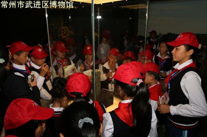 周家巷小学小记者参观博物馆