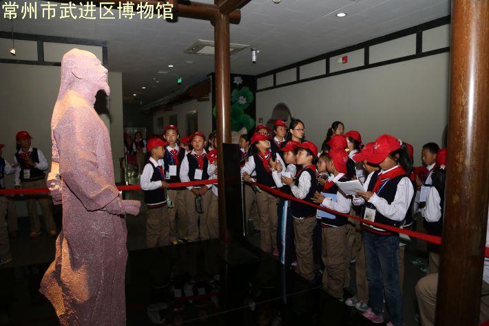 周家巷小学小记者参观博物馆