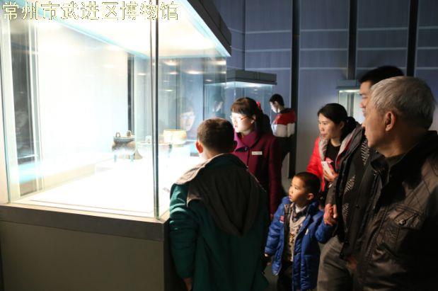 武博特展迎马年“缤纷冬日”庆新春