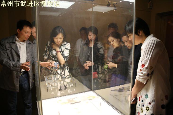 九三学社中央组织部长杨玲一行参观