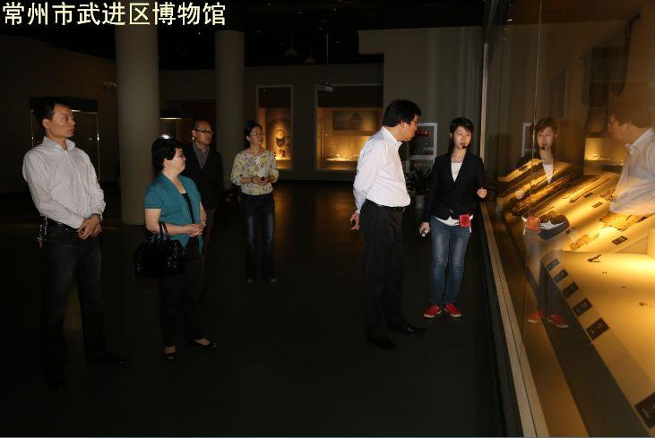 中国博物馆协会副理事长、秘书长安来顺博士一行参观