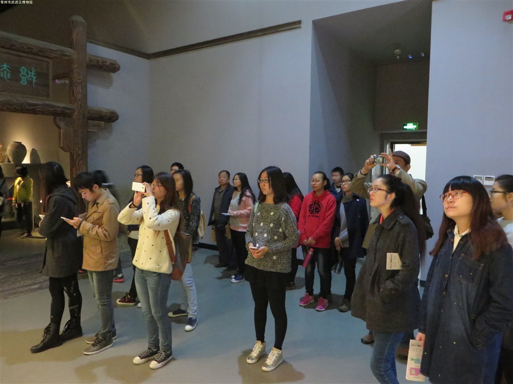 常州大学、江苏理工学院志愿者走进武进博物馆