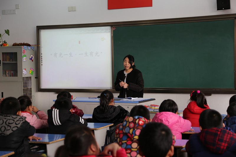 “奇妙武博”历史名人讲座走进湖塘实验小学