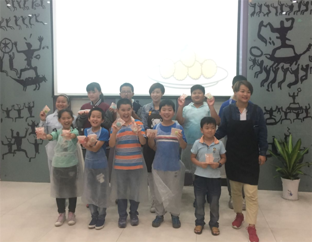 今天,你来武博做月饼了吗?