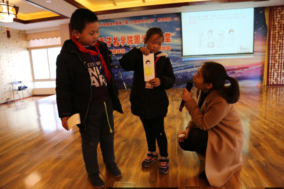 武博国学讲堂——“霓裳雅集” 明代服饰讲座走进洛阳中心小学