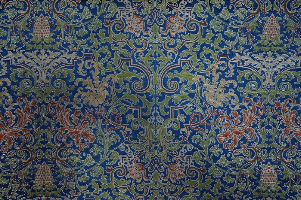 7藏蓝地缠枝菊纹宋锦.JPG 7藏蓝地缠枝菊纹宋锦.JPG