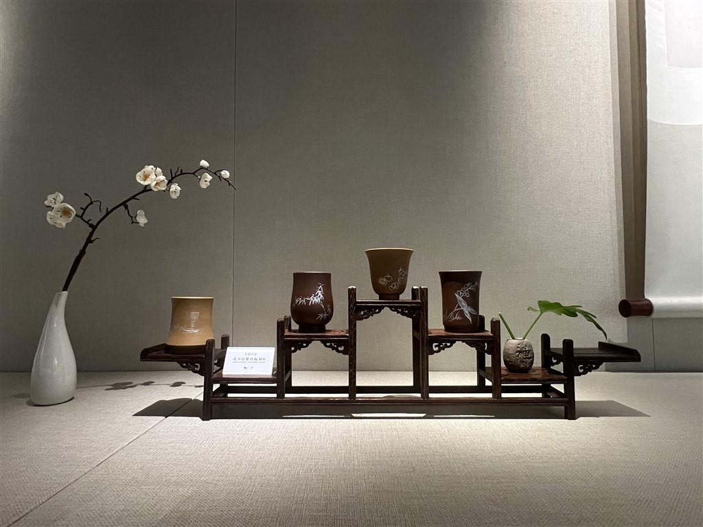 展览紫砂杯1.jpg 展览紫砂杯1.jpg