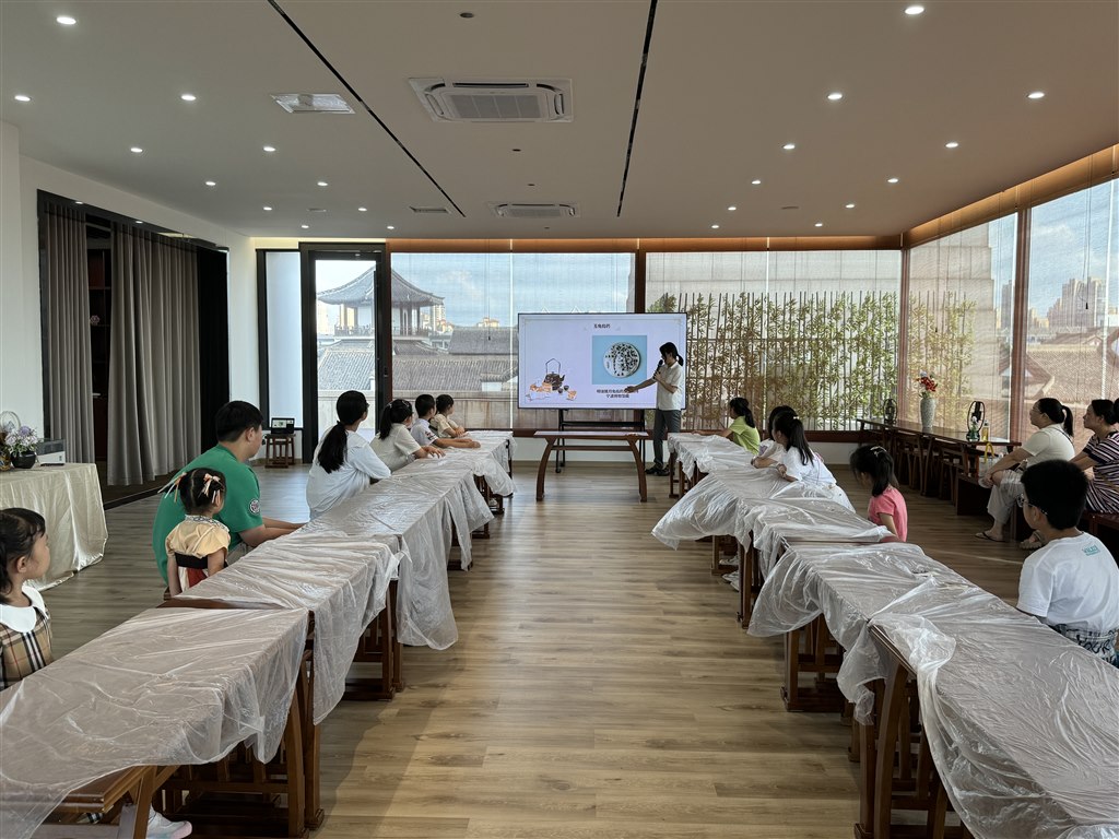 图片2.jpg 图片2.jpg