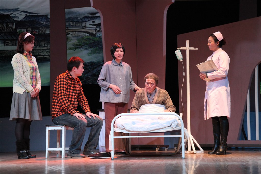 第二幕 医院.JPG