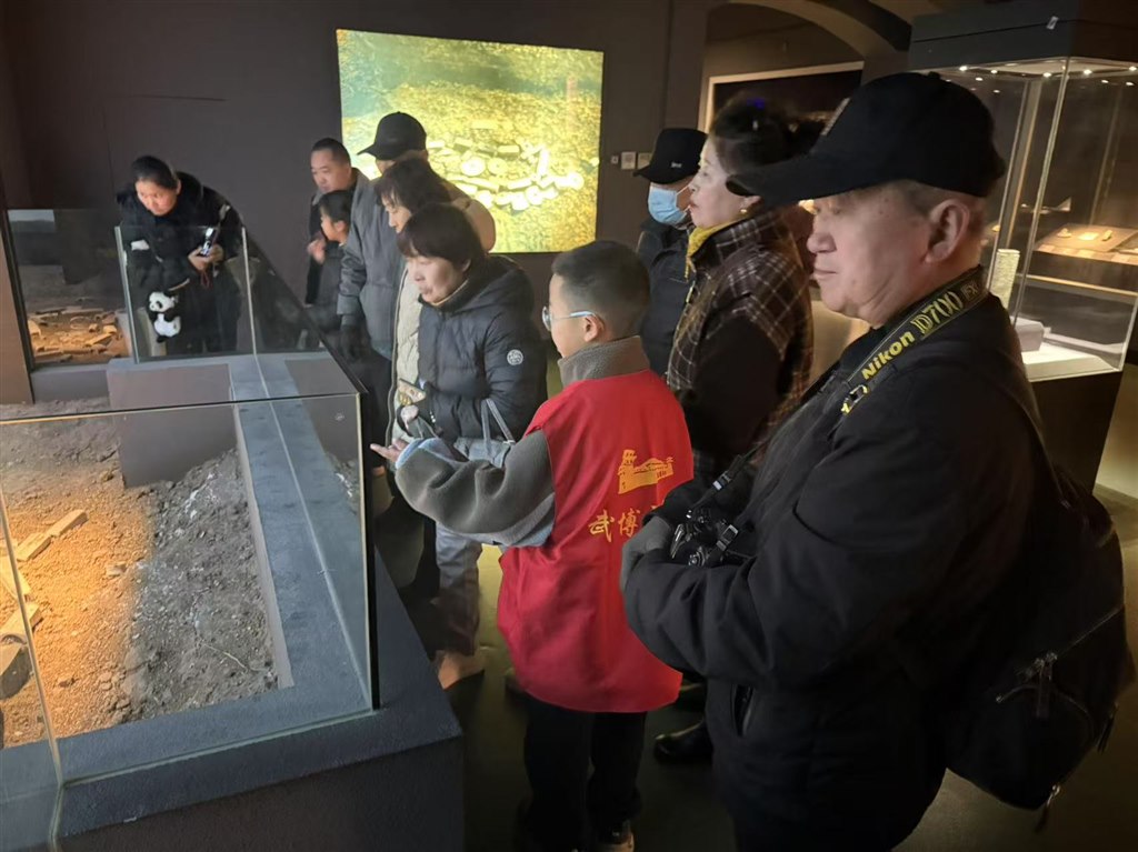 图片5.jpg 图片5.jpg