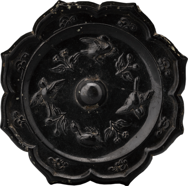 唐 飞禽花枝纹菱花镜 镇江博物馆藏.png 唐 飞禽花枝纹菱花镜 镇江博物馆藏.png