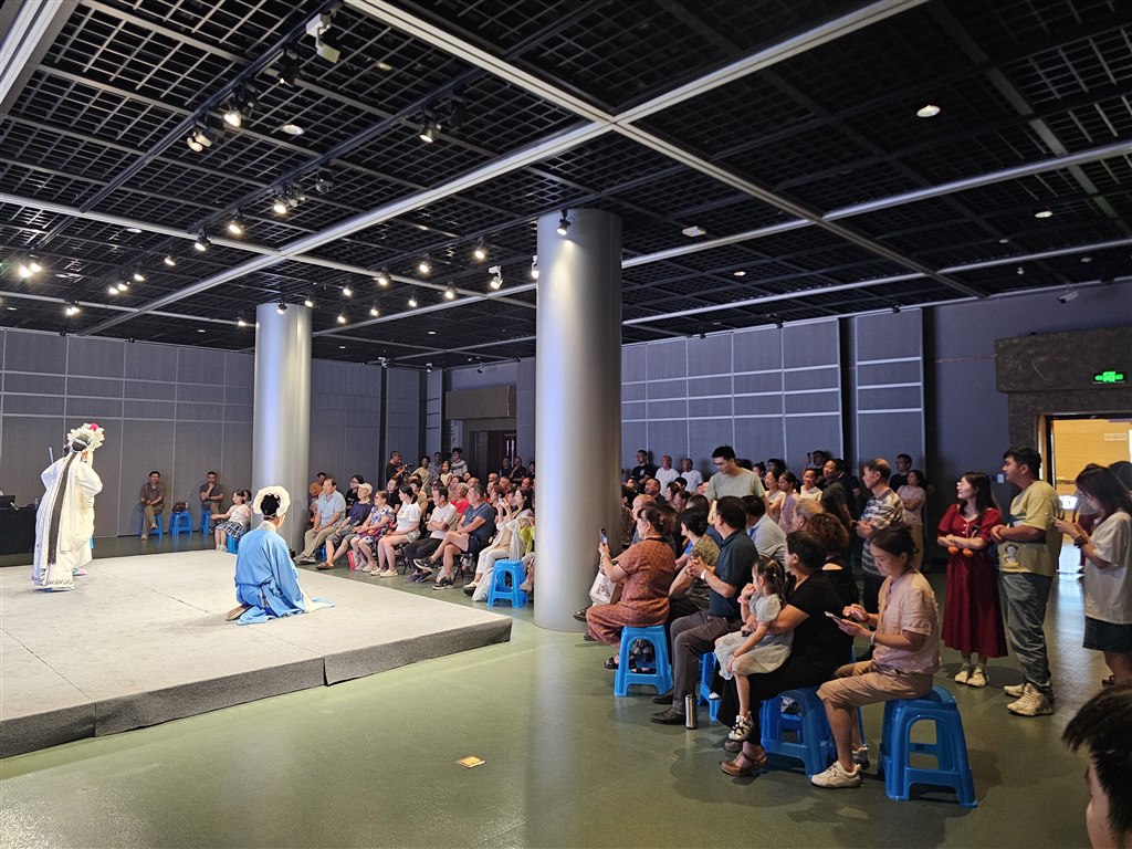 演出 (5).jpg